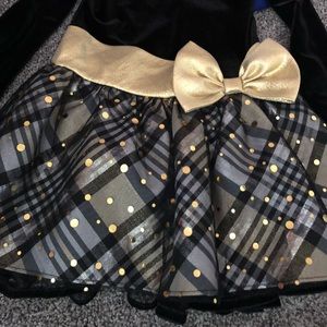 Long sleeve velvet dress